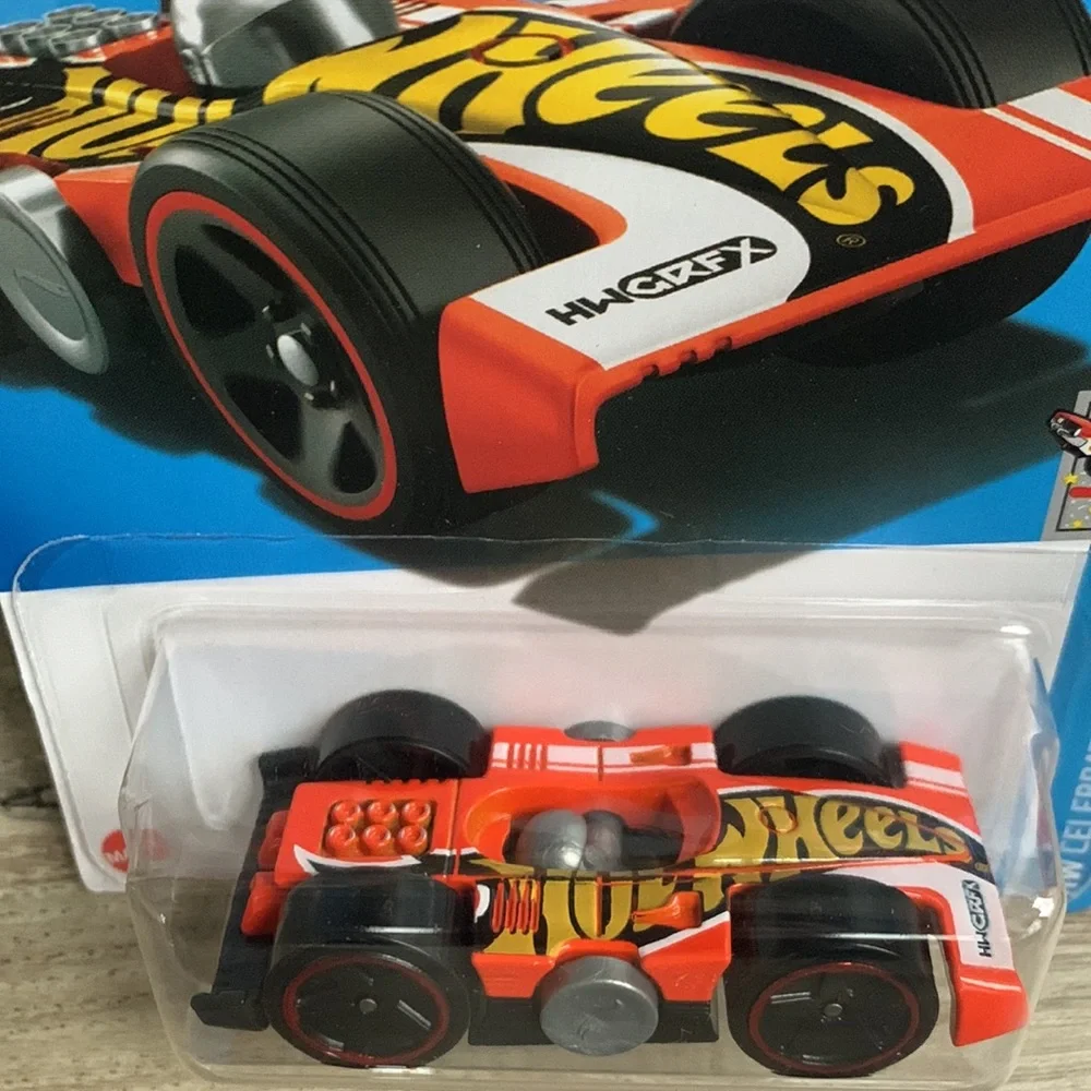 Hot Wheels Flippin Fast HW Celebration Racers Hotwheels Mattel New 2024 🆕 ASAN